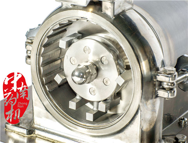 SF-130粉碎機(jī)局部.jpg SF-130粉碎機(jī)局部.jpg